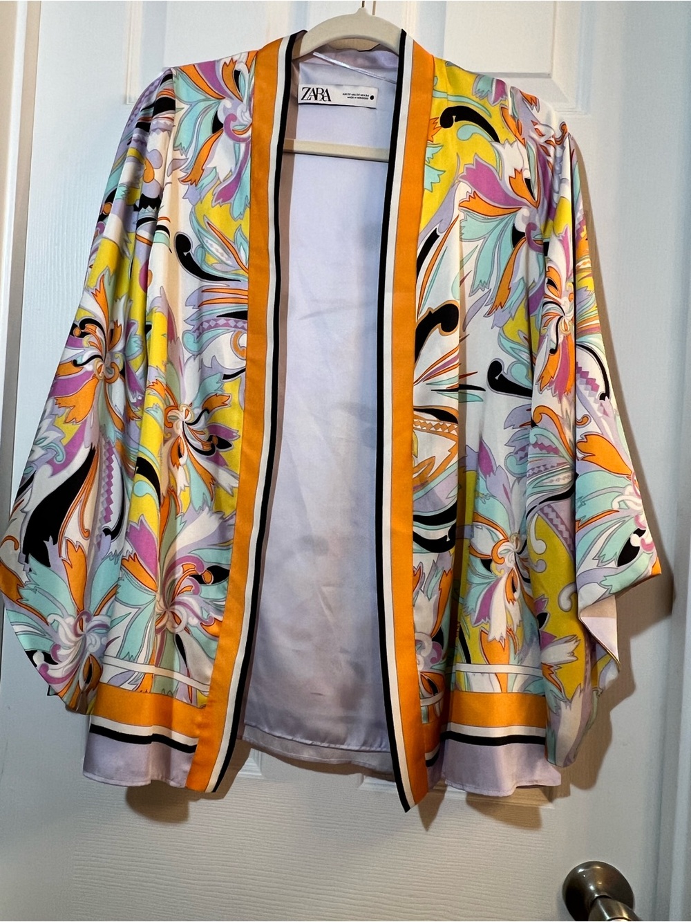 🦋 ZARA Multicolor Floral Satin Kimono Jacket with Yellow Trim xsmall